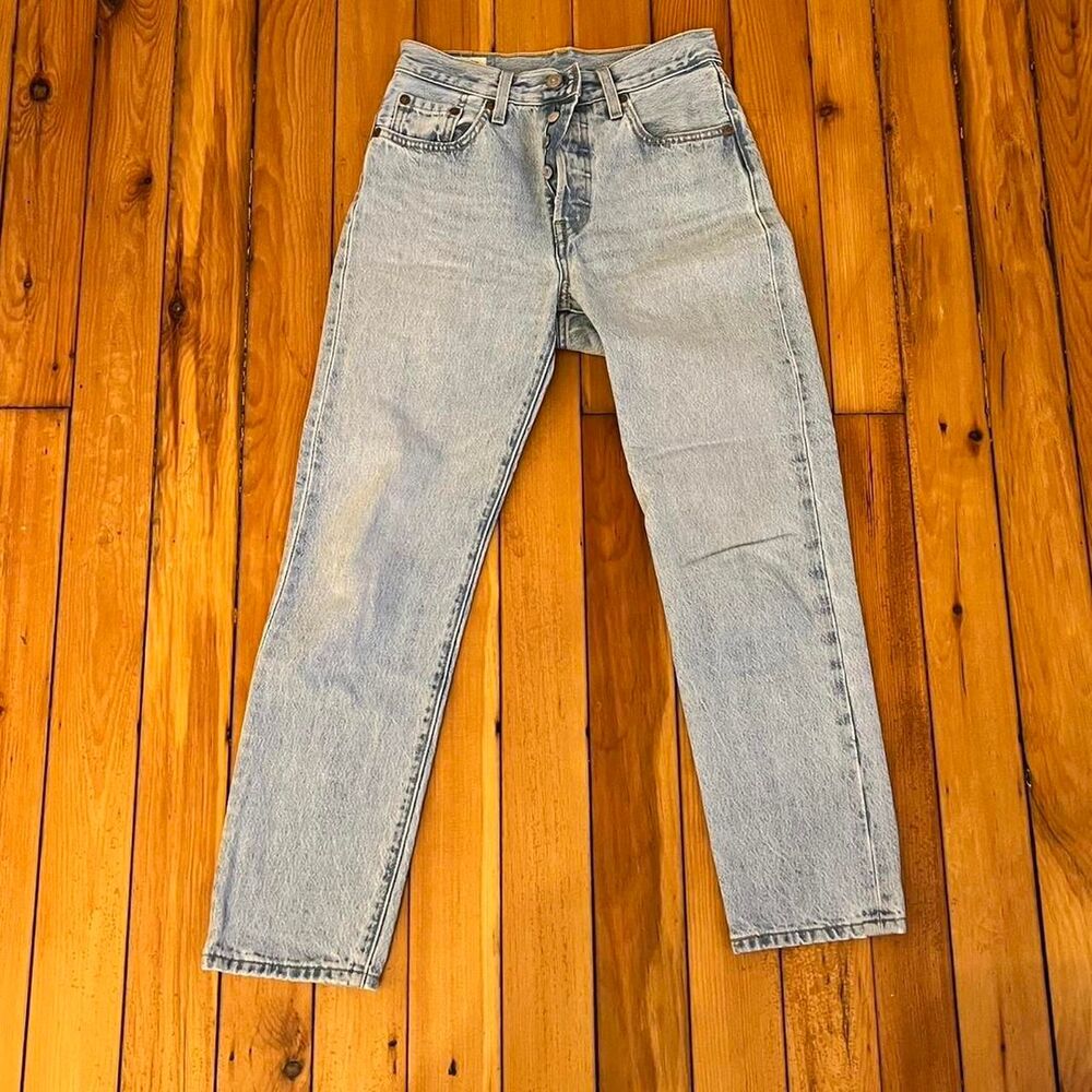 Levi's 501 Women's Jeans original cropped W24 L28